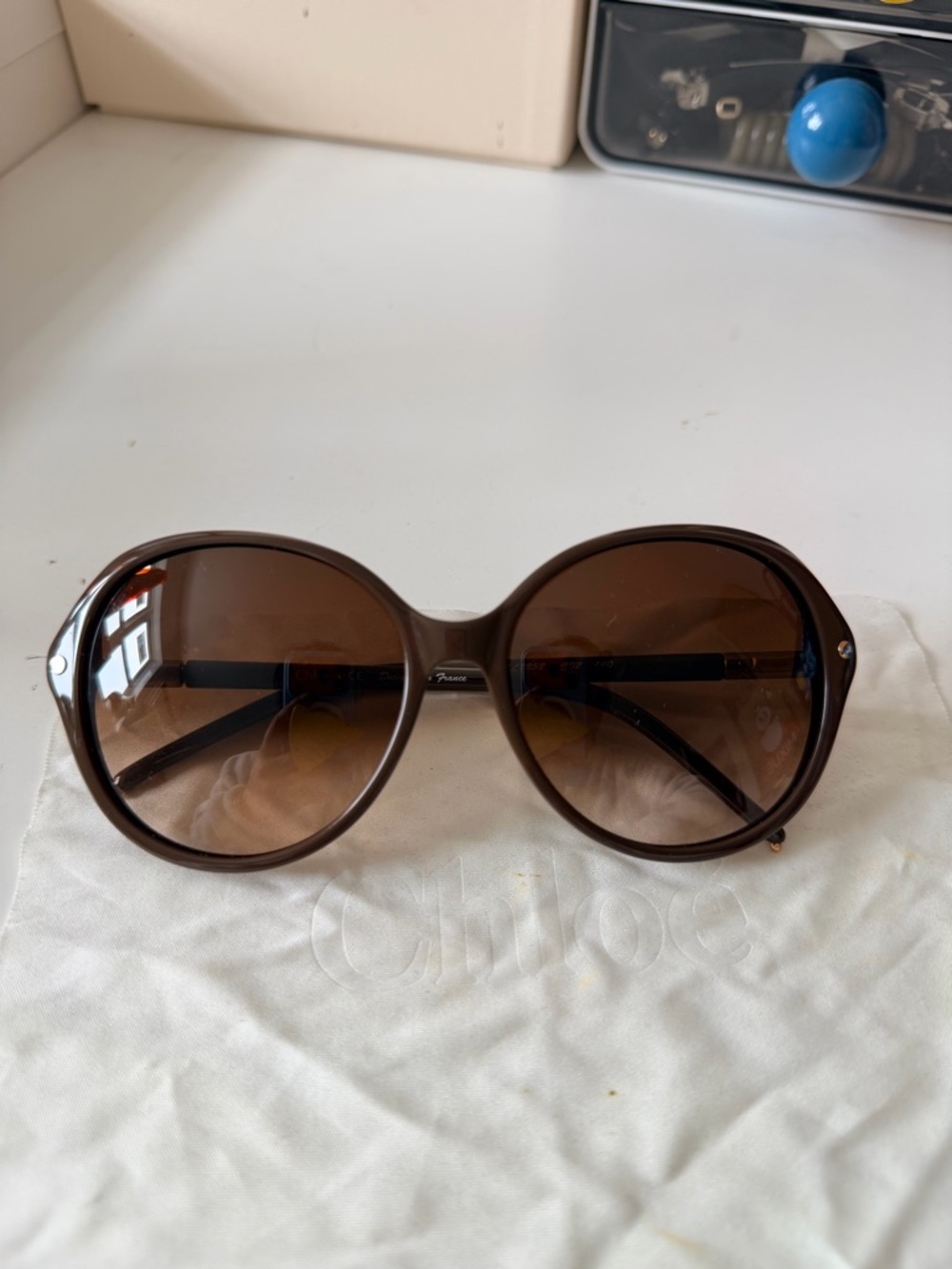 Chloe Brown Gradient Round Sunglasses for Women NO box - Picture 3 of 14
